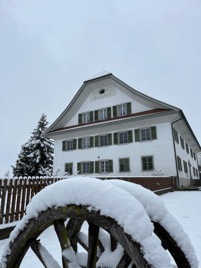 Berghof Erlebnis Ag Bed and Breakfast Pfaffnau Buitenkant foto